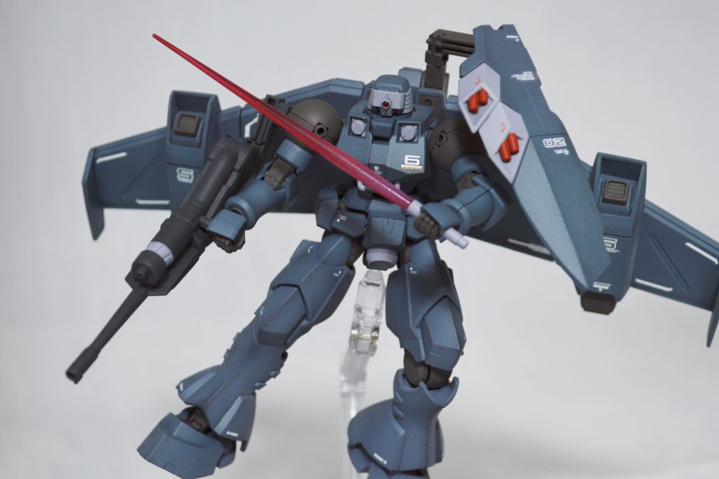 ビームサーベルはクリアホワイトでグラデーションをつけてます