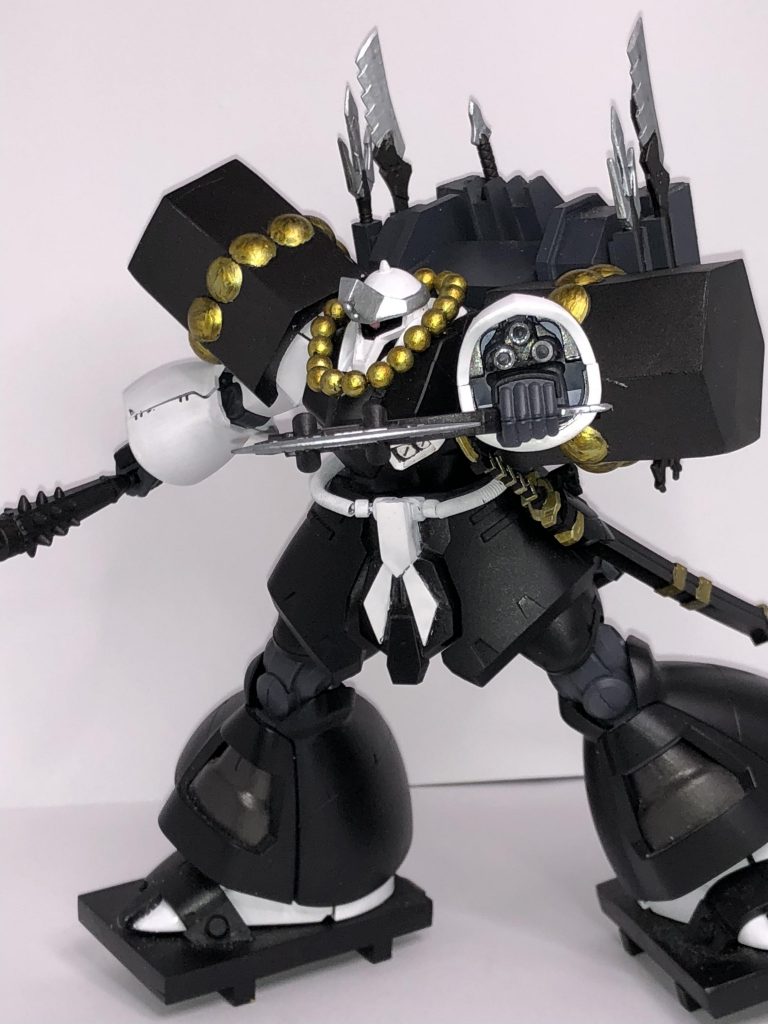 バックパックはあるギミックの為に自作。
結果めちゃくちゃ重くなった。