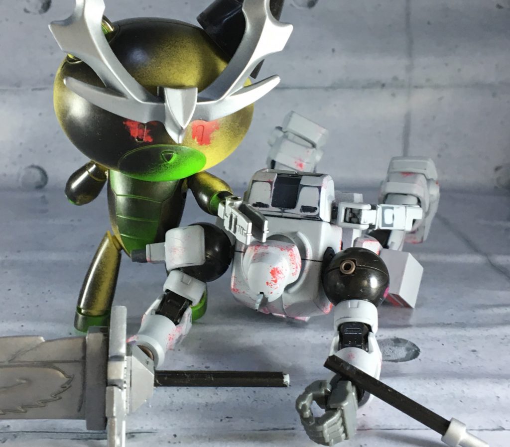 烈龍刀は、撮影途中で柄が折れてしまいました…。ちゃんと瞬間接着剤でくっつけたのに…。(´；ω；`)