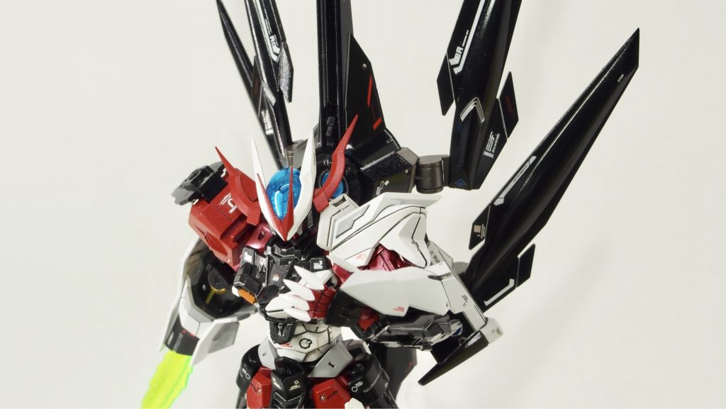 ネイルは2mmプラ棒から削り出しました