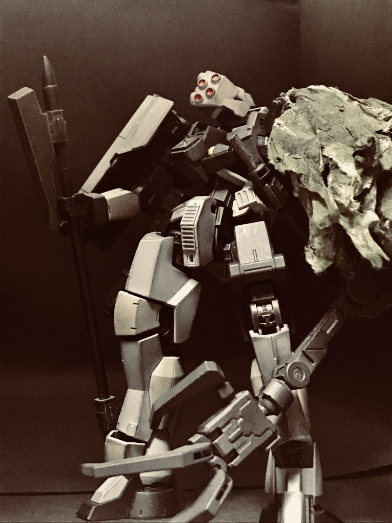 そいえばこのミシャンドラとかいう悪魔、文献だといるとかいないとか定まってないそうで?特徴にした7つ目は文献から。
まぁ72柱だっているって断定出来ませんし、「どーせなら悪魔の証明しようぜ!」って勢いで作ってたら化け物が出来ましたw
鉄血は重苦しい設定でも受け皿広い世界観なのがいいね!
見て頂きありがとうございました!!