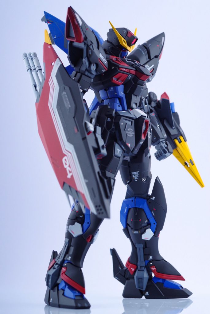 武器は大まかな改造はせずにデカールなどで情報量をアップさせました