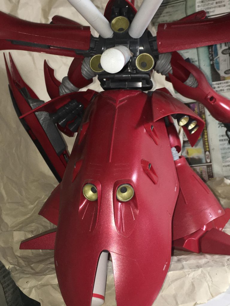 後部 腰アーマーのネオ・ジオンのマークをプラ板で制作！！