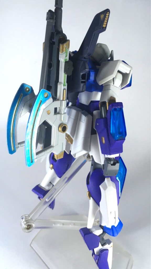 本機の特徴であるM.R.W.S(マルチラックウエポンシステム)です。