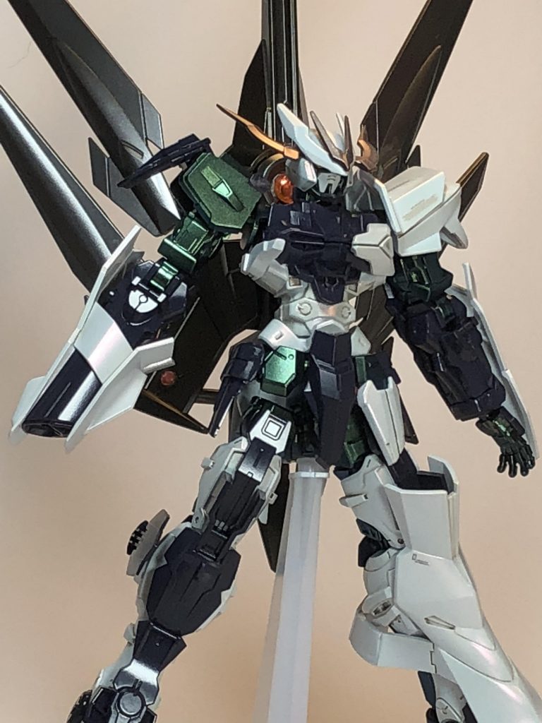 HGガンダムアストレイノーネイム–3枚目/制作者：デコポン