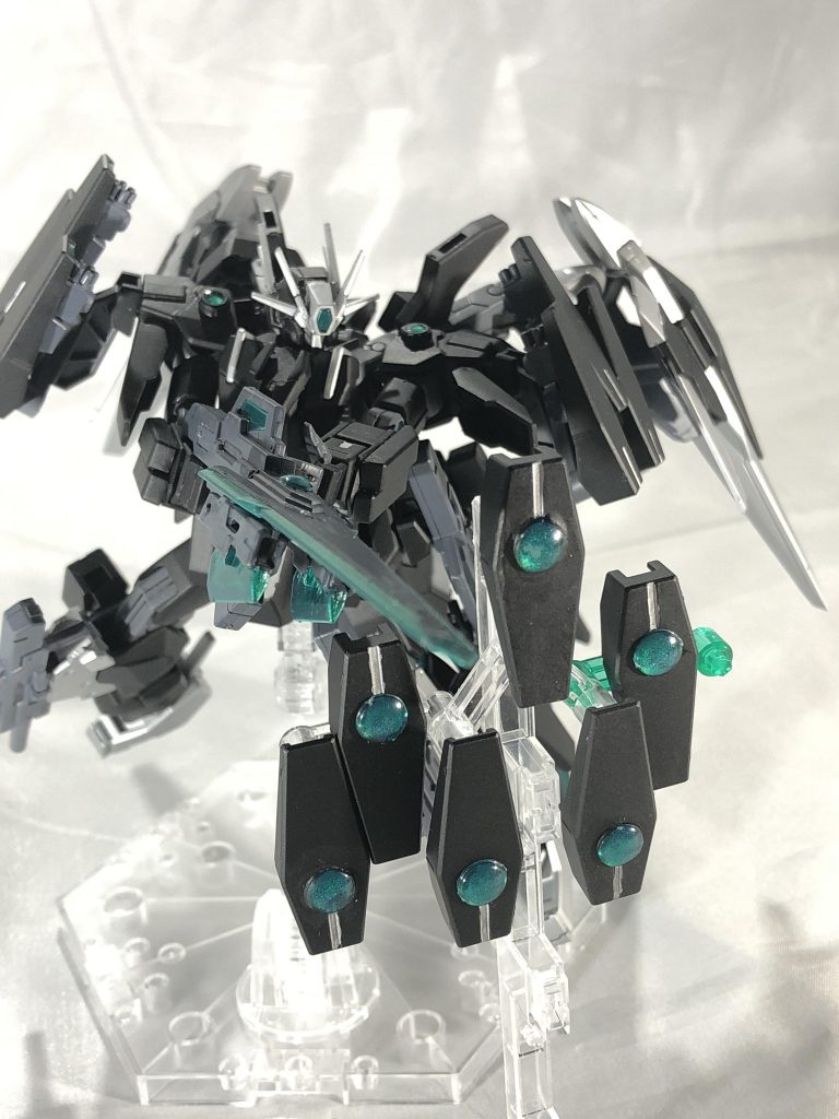 GNビームシールドビット。ケルディムのシールドビットにビームシールドを張れるようにしました。ビーム口もありますがビームシールドと併用する事はないので、攻撃に転じる事は滅多にありません。