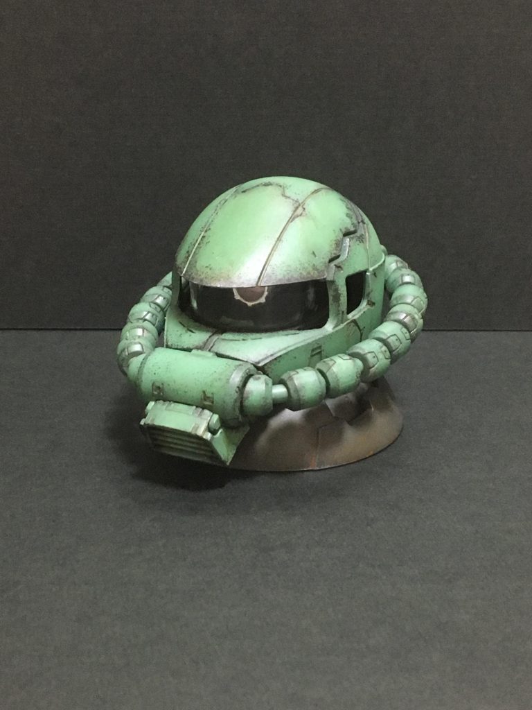 汚しはスポンジチッピングとオイル垂れをやってみました。オイルはもう少しいってもよかったかなぁと反省。