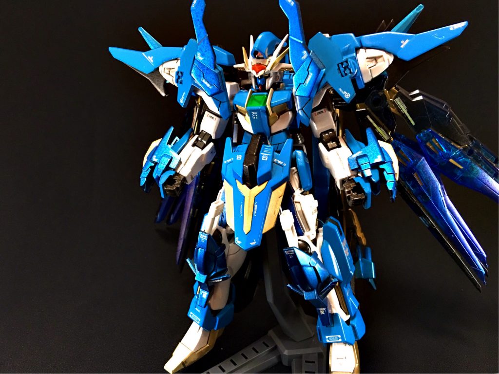 トランザムしてない状態。
今回ドラグーンとガンダムDXの手足をどうしても使いたかったのは、パワーアップ状態とそうでない状態のメリハリをはっきりとさせたかったからです。