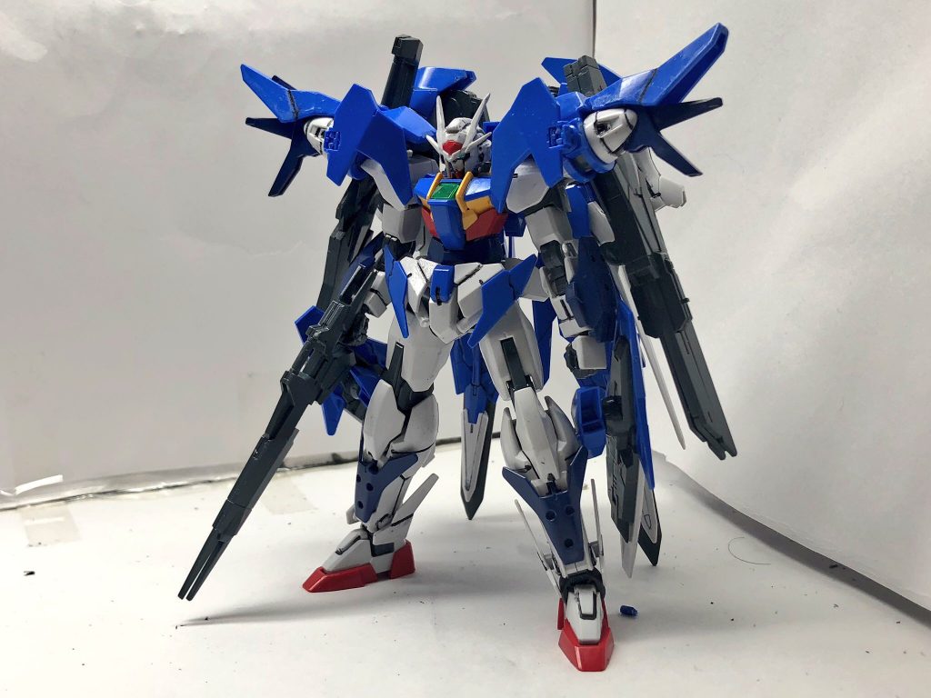 型式番号 GN-0000DVR/A
ガンダムダブルオースカイエース
リクが密かに制作していたダイバーエースの予備パーツを使って強化した、hwsとは別のもう一つの最終決戦仕様。ダイバーエースのパーツを余すことなく使用し、戦闘力が大幅に強化されている。
また、ダイバーエースのGNコンデンサーが使用されていることにより、トランザムインフィニティの稼働時間がが従来のダブルオースカイよりもアップしている。