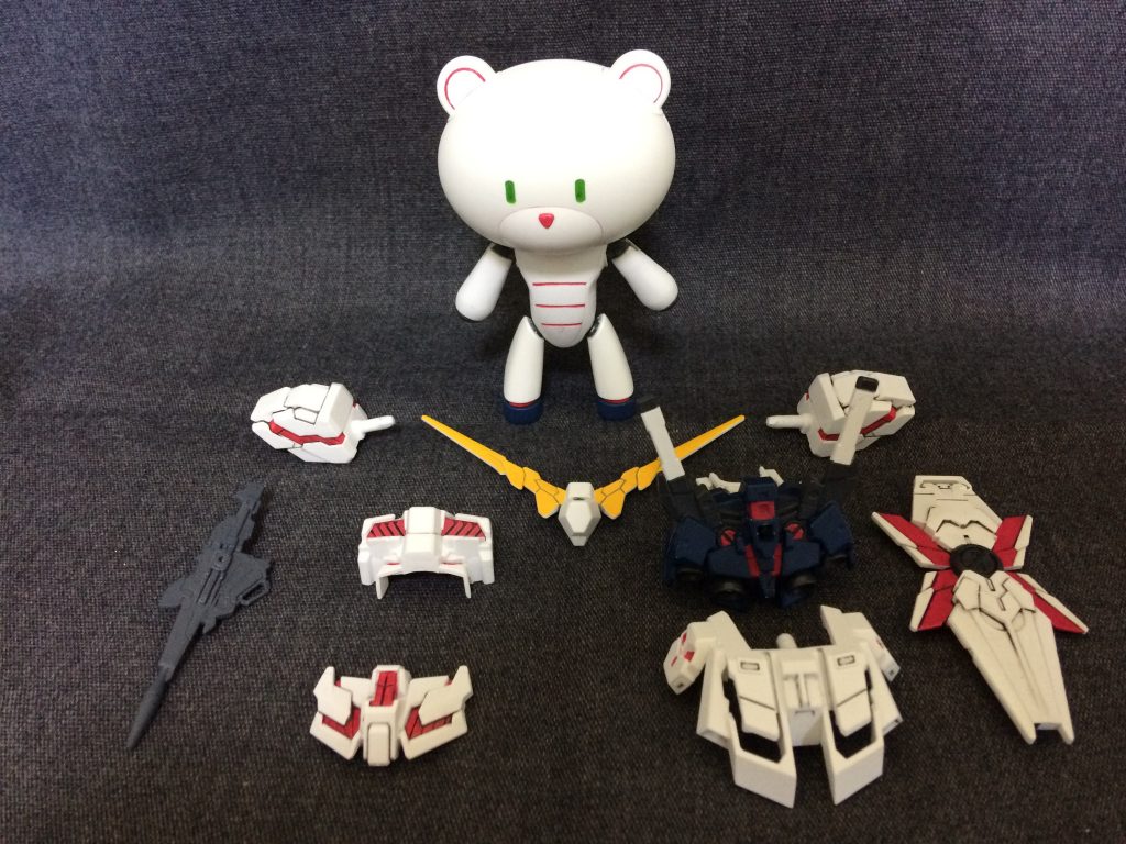 全ての鎧パーツは脱着可能！
「鎧を着る」を再現。
これでいつでも普通のプチッガイに戻れます。