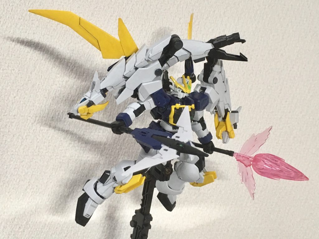 パーツ配置と配色は結構いい感じにまとまったと思います。