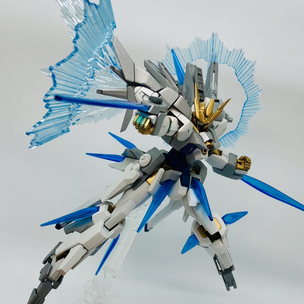 一定時間全性能が極限まで高められますがその分負荷も凄まじく、一度の戦闘で使用できるのは一回きり、とハイリスクハイリターンなシステムです。