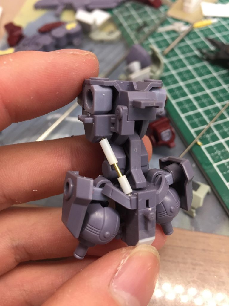 腰のシリンダー