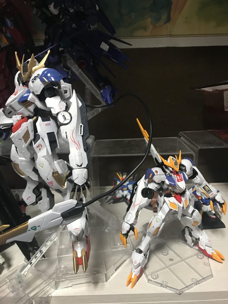 以前作った1/100と並べると、、小さいですねー(笑)