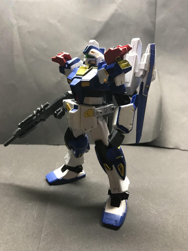 追加フライトユニット。ウィングを装備することで安定した空戦が可能に。