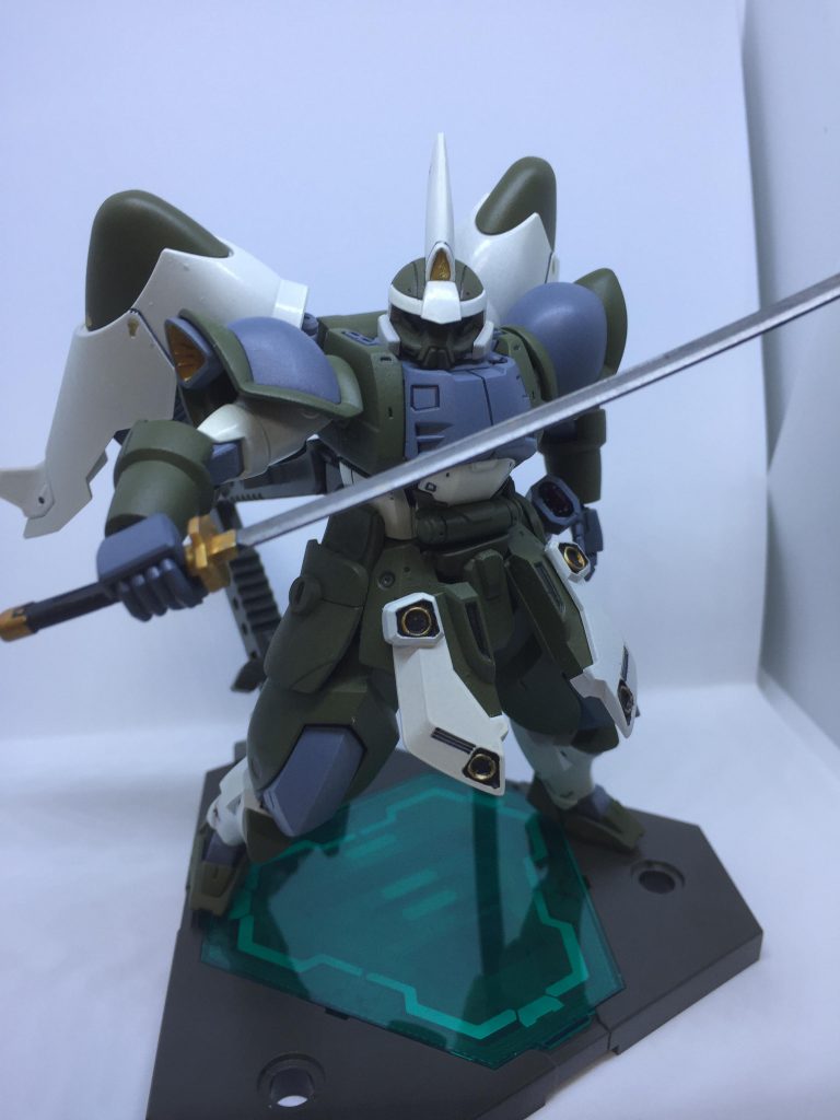 武器は斬機刀のみです。本当にそれだけす。近接オンリーは男のロマンです、はい。