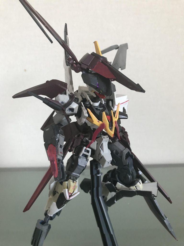 ヤドリギの名前の由来についてだが、「宿られた機体」という安直な考えとこの機体が侵食された日付が12月25日、つまりクリスマスであったためそこを皮肉ったネーミングである。