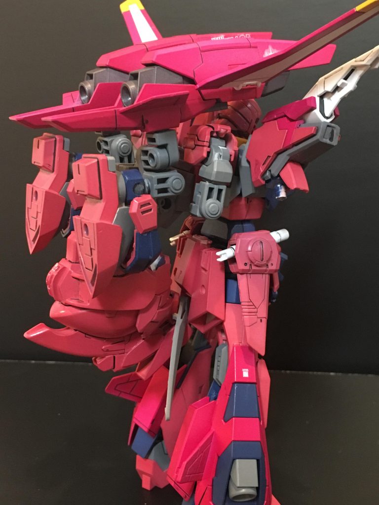 リアルモード時はSD手足、頭はバックパックに。