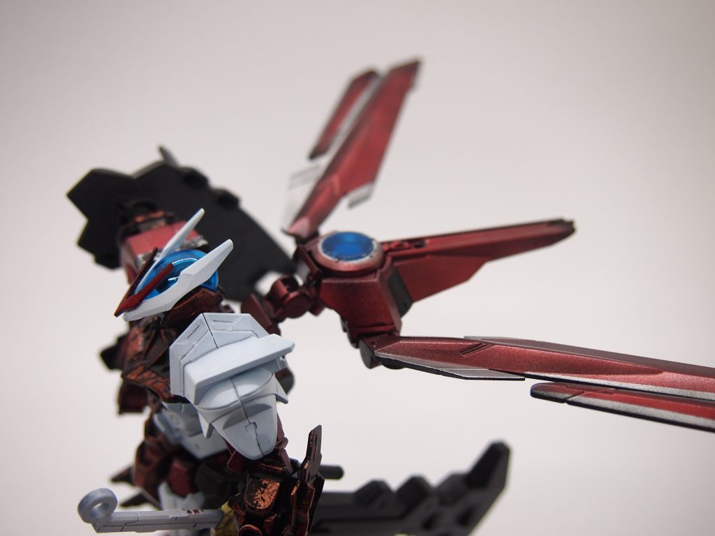 ## フライトフォーム
この形態では、ブーストをカットしてもある程度滑空できるため
ブースト節約や着地ずらしなどで重宝する。