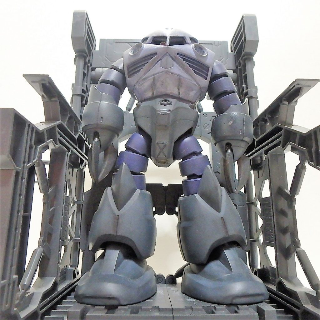 元々ドピンクでした。塗装は水性カラーを筆塗り。