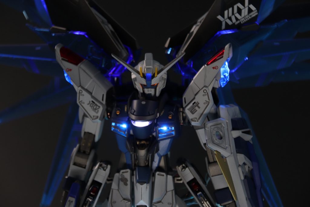 舞い降りる剣 フリーダムガンダム–5枚目/制作者：あぬびすん @anubisnn