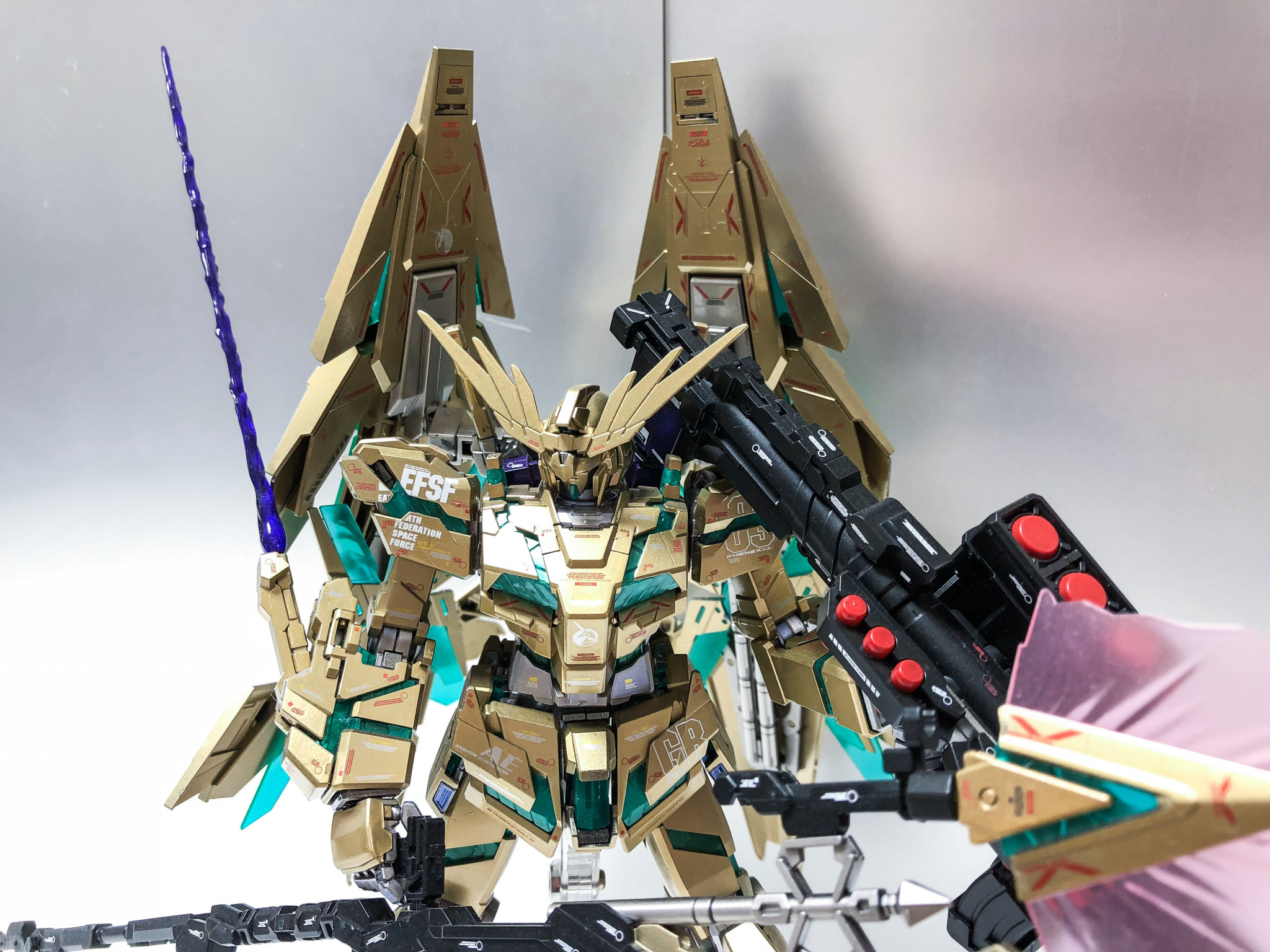 Mg ユニコーンガンダム3号機 フェネクス 覚醒版 ちろるさんのガンプラ作品 Gunsta ガンスタ