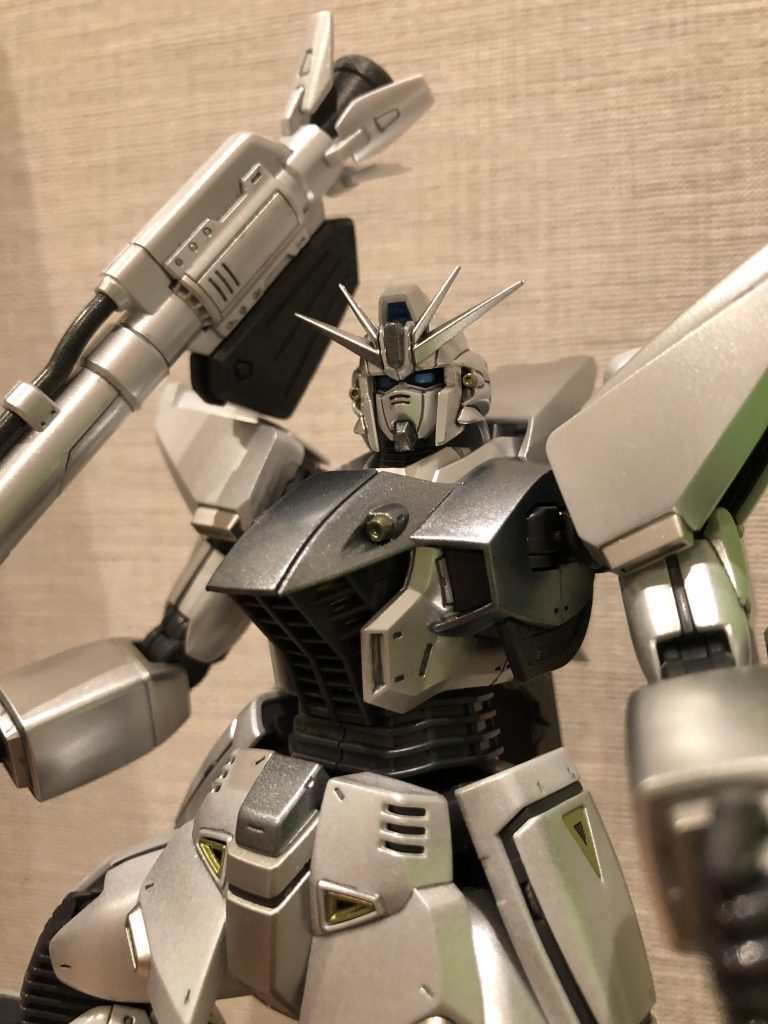 凛々しいフェイスです。