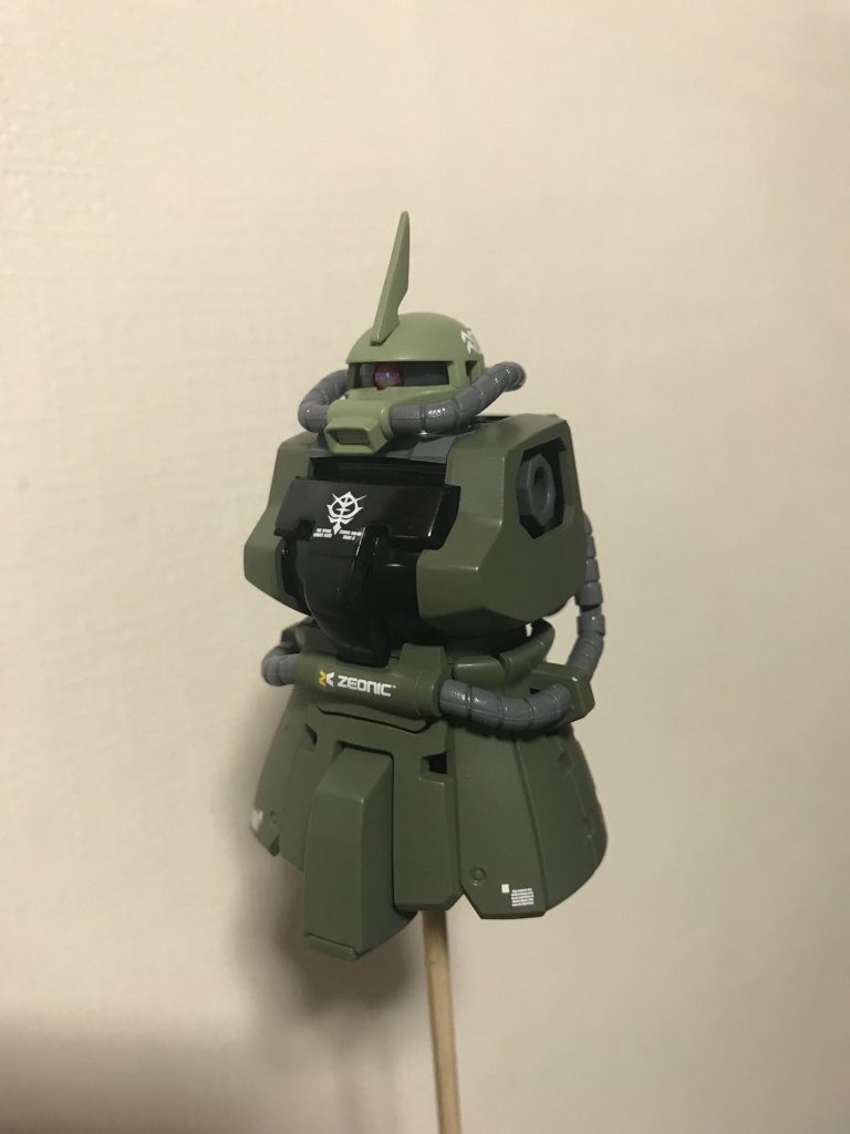 顔と胴体まで。