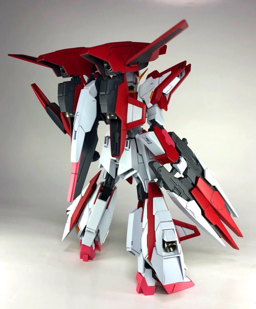 テールスタビレータはZガンダムから移植。合わせてバックパック内側の小翼は外側に移設しました。