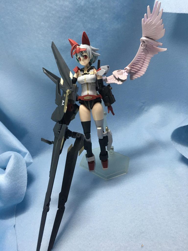 ノーネイムライフル。正直この構図が一番やりたかった。大きい武器ってロマンあります。