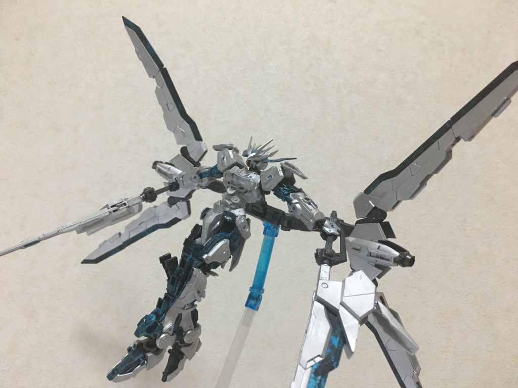 RagnarokPhase
Phase3を遥かに凌駕するガンダムアストレイタブーの最終形態。
能力スペック等、不明だが、この形態に移行した場合、パイロットは人ではなくなり、永遠の苦しみを味わい続ける存在になるらしい…。