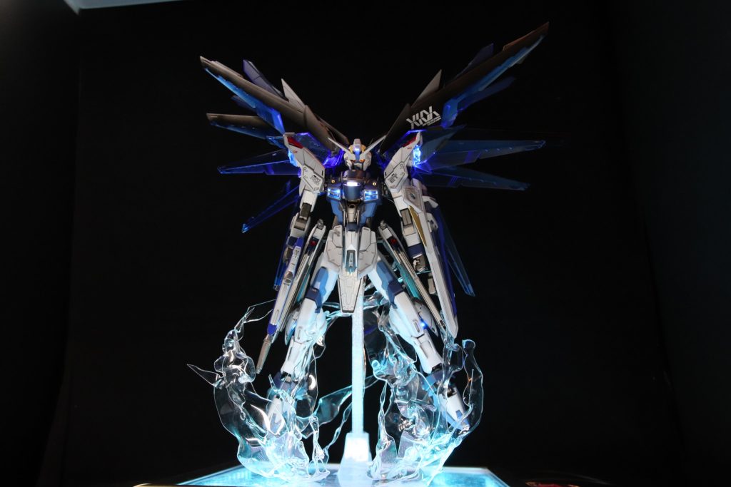 舞い降りる剣 フリーダムガンダム–4枚目/制作者：あぬびすん @anubisnn