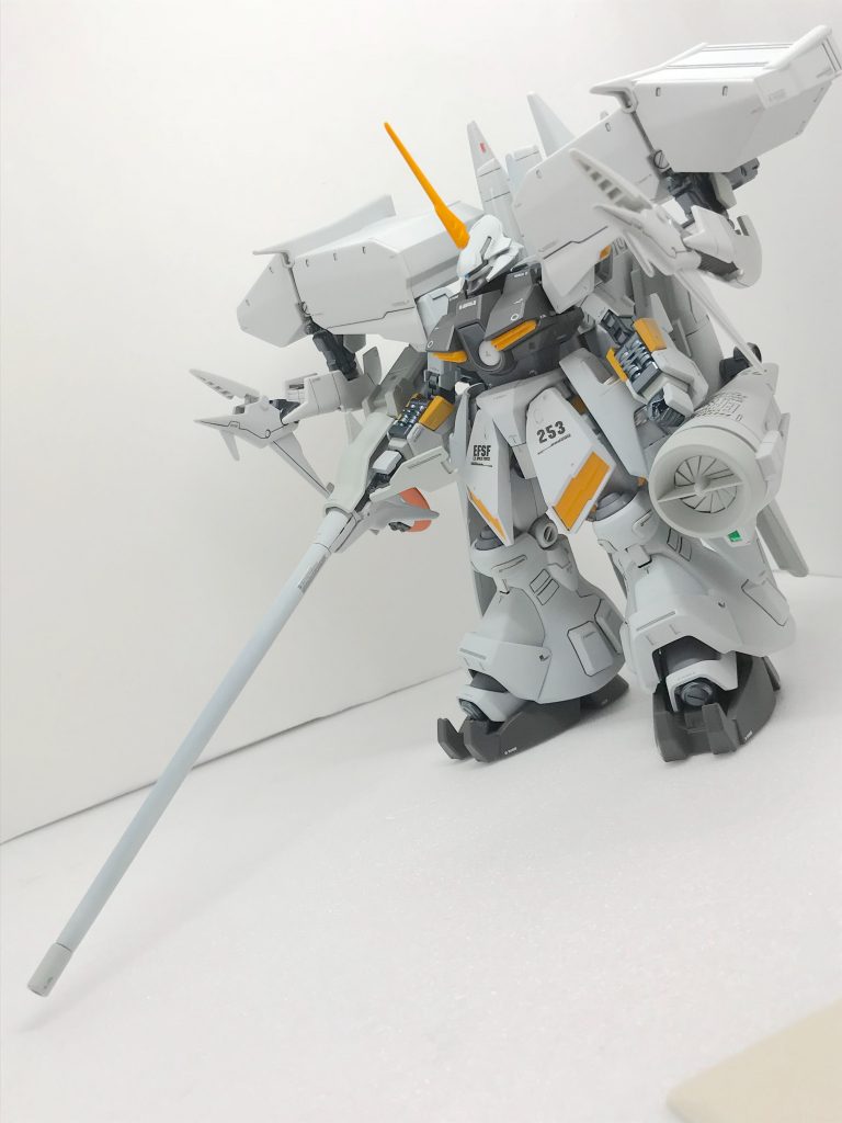 メガビーム砲まで全部 撮影しようとすると
ブースをはみ出してしまう程、大きなモノ
になってしまいました。( ゚д゚)
当機は兵装Ⅲ型でして、Ⅰ型、Ⅱ型の構想
も持っております。
コンテストには間に合いませんでしたが、いつか別の機会に投稿したいと思います。