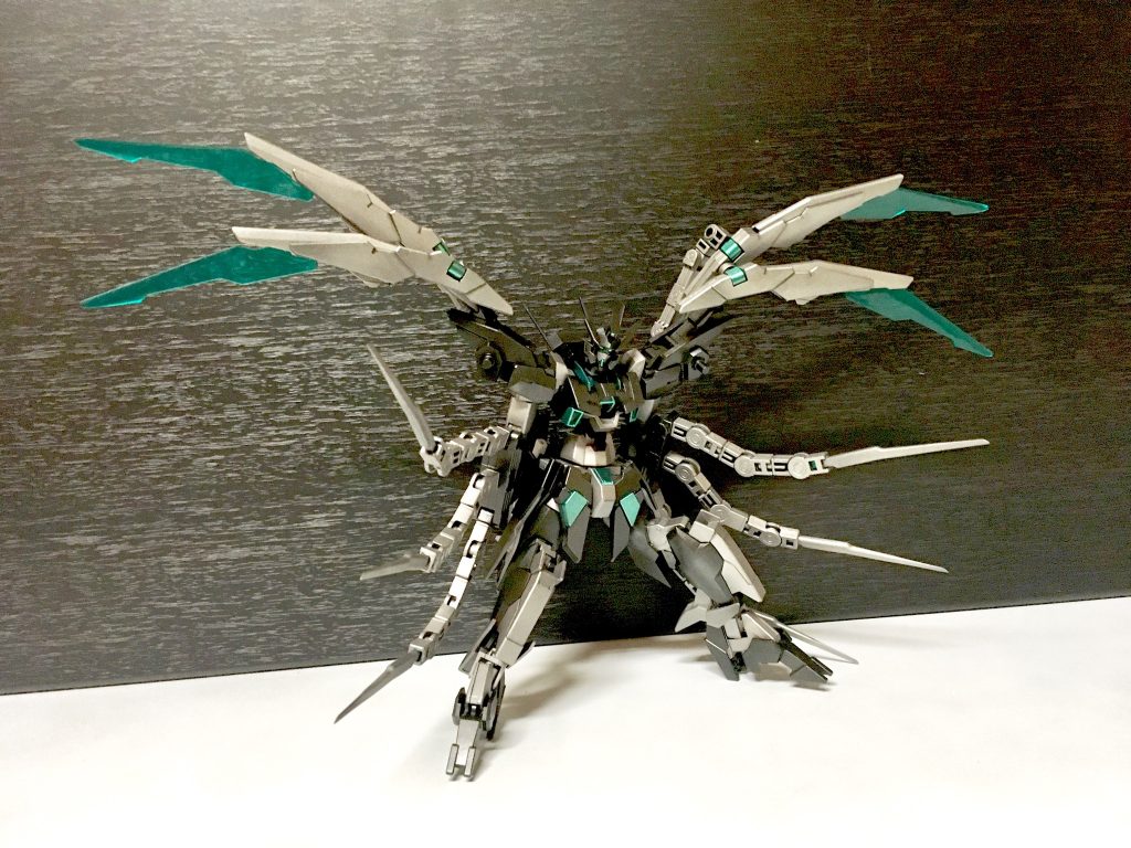 モードグリンゲ
全ての実態剣を展開するモード
防御を捨てる代わりに攻撃能力を向上させる