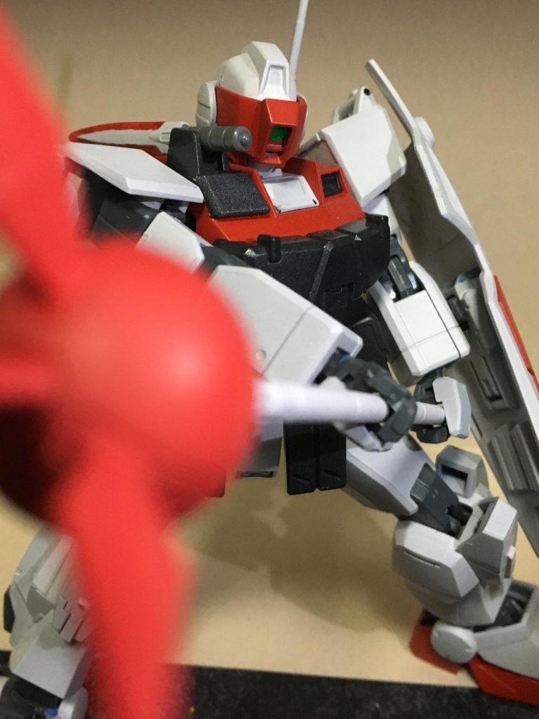 ビームランス装備した状態。
接近戦で戦う際に振り回しますw