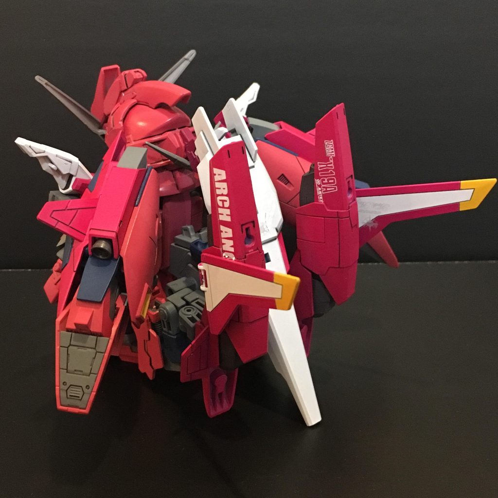 SD 背面、リアル手足は全てバックパックに