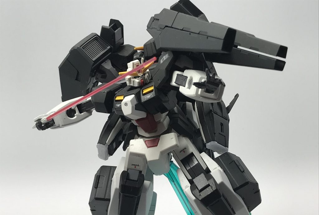 バズーカもいいけど、ビームサーベル装備状態もかっこいい!!!