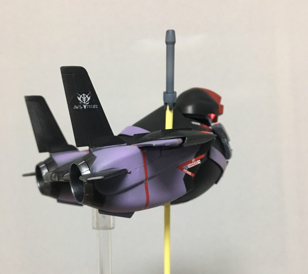 ヒートサーベルはぶっ刺してあるところがポイントです。