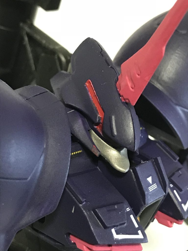 アップで見ると厳しい部分も多いです。
面相筆の扱いに習熟し、次回以降に活かしていきたいです。