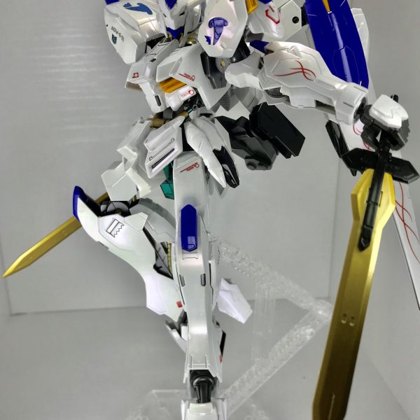 ブラック様　製作依頼ページ　白いガンダム　一部偏光パール塗装 ABD75E98-82ED-433A-95E6-