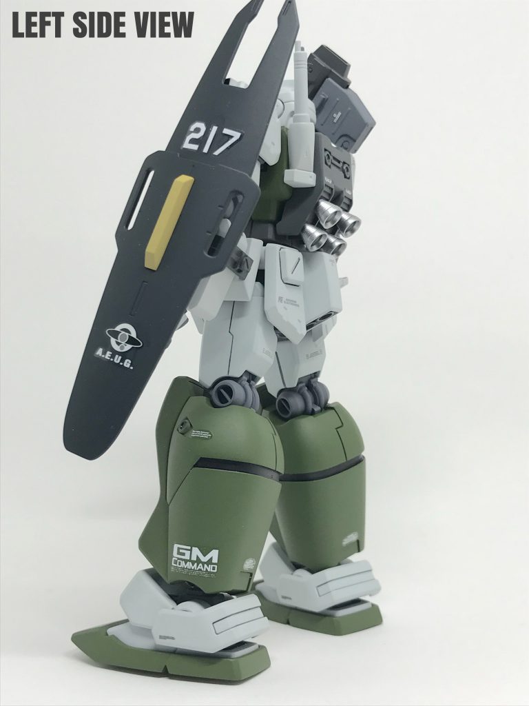 シールドはネモのものを流用。
マークⅡのバズーカと合わせると、一気に
0087世代風になりますな〜  (*≧∀≦*)