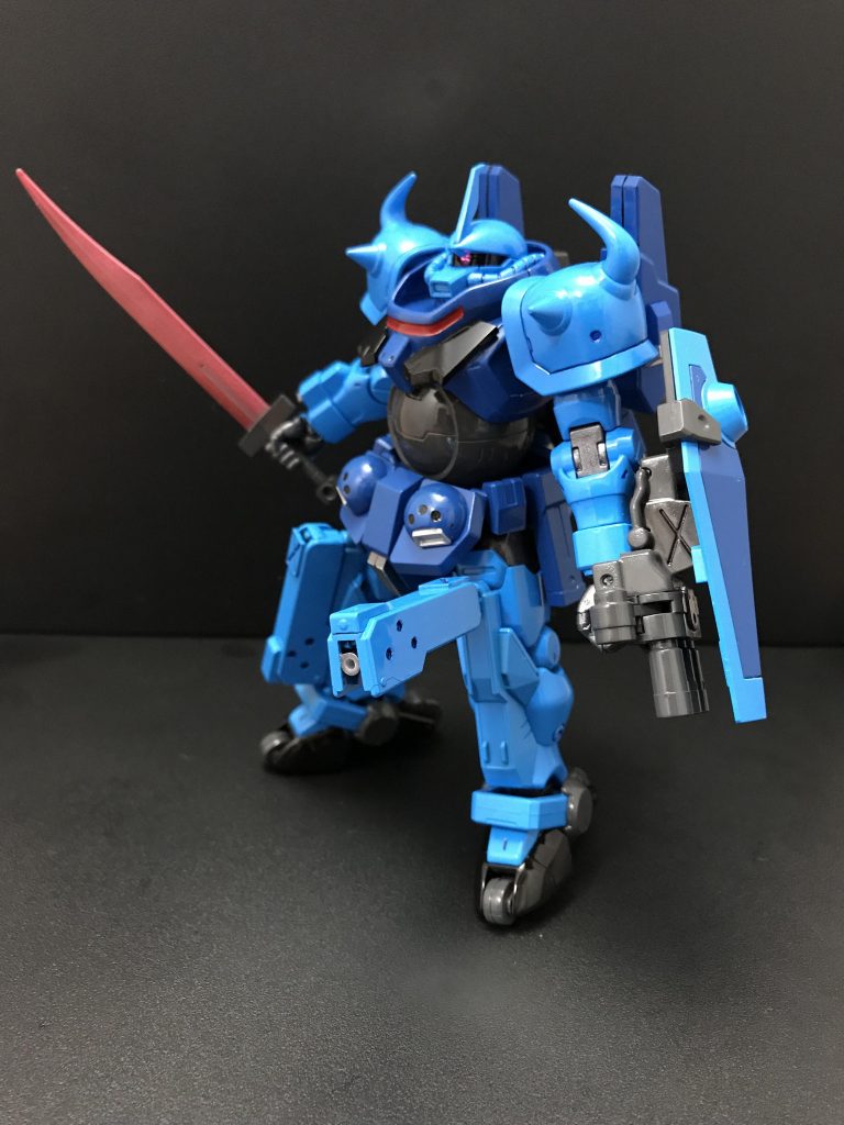 足は刃からビームに変更