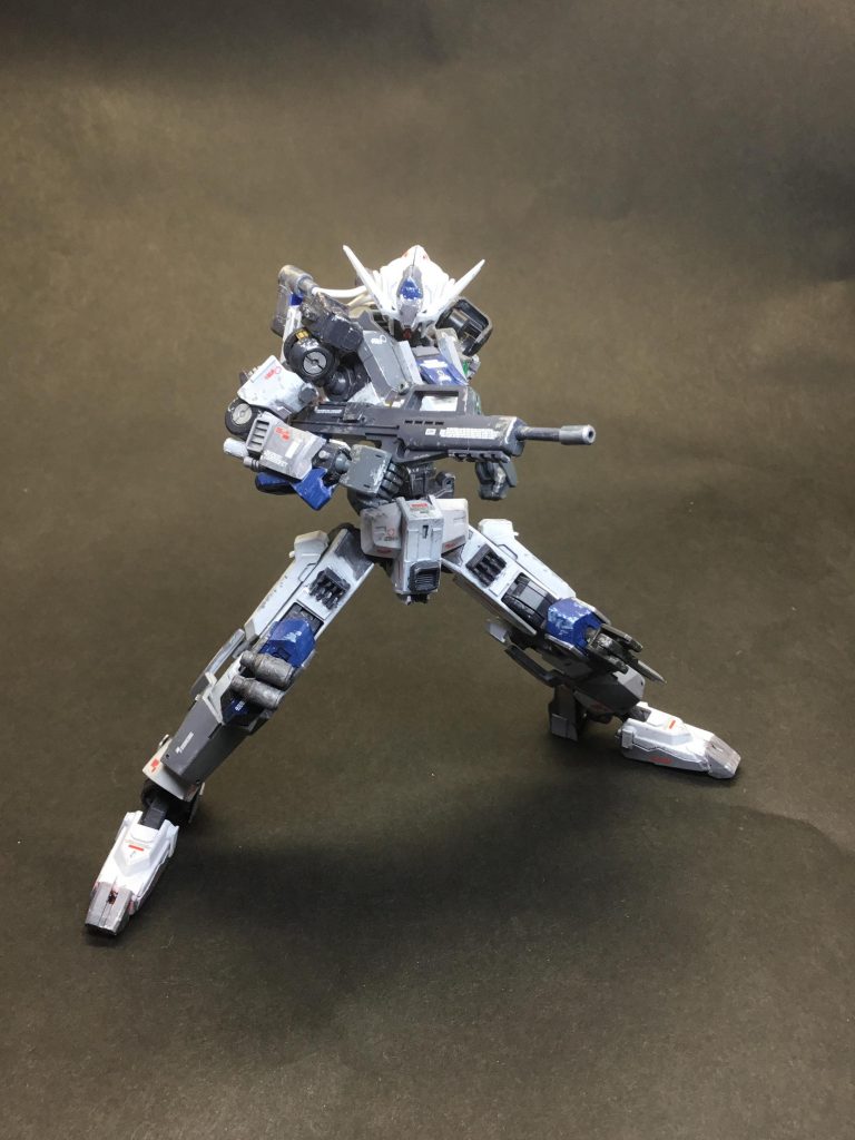 *軽装状態*アルストはこの形態を基本とする。