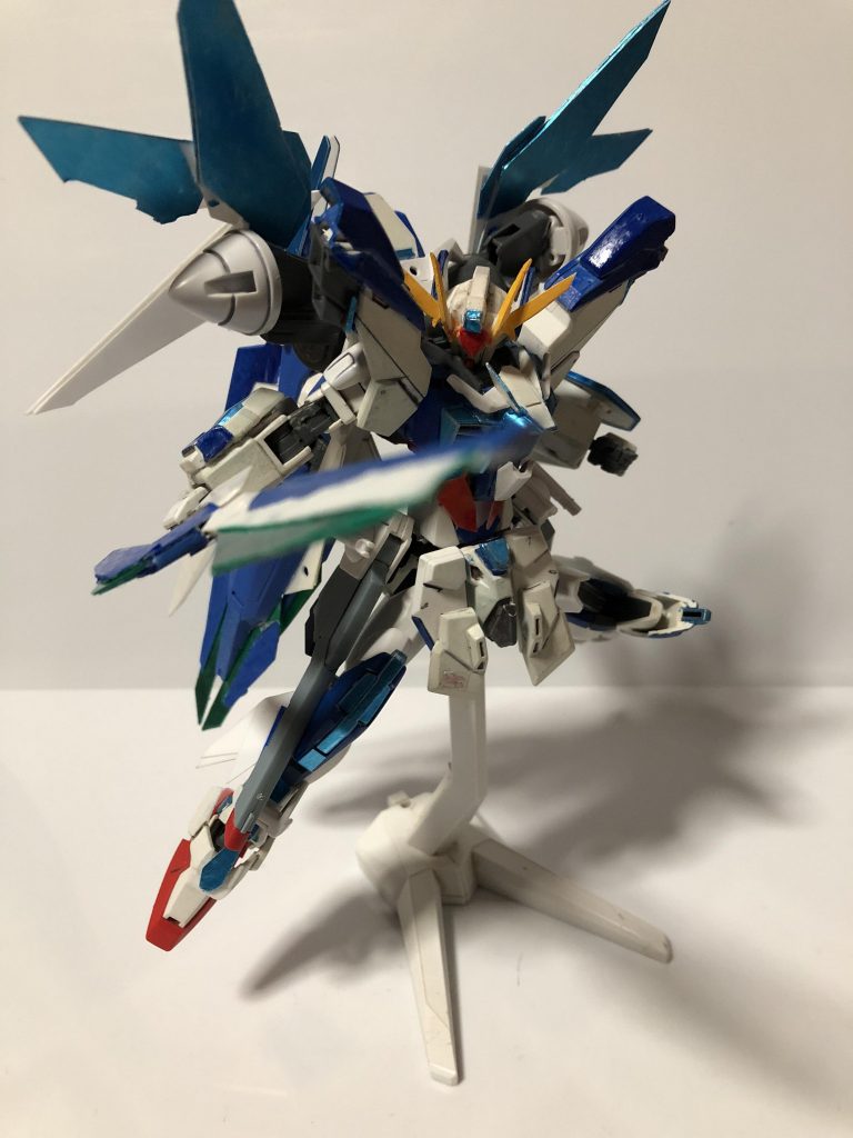 ブレードを構えた感じです。