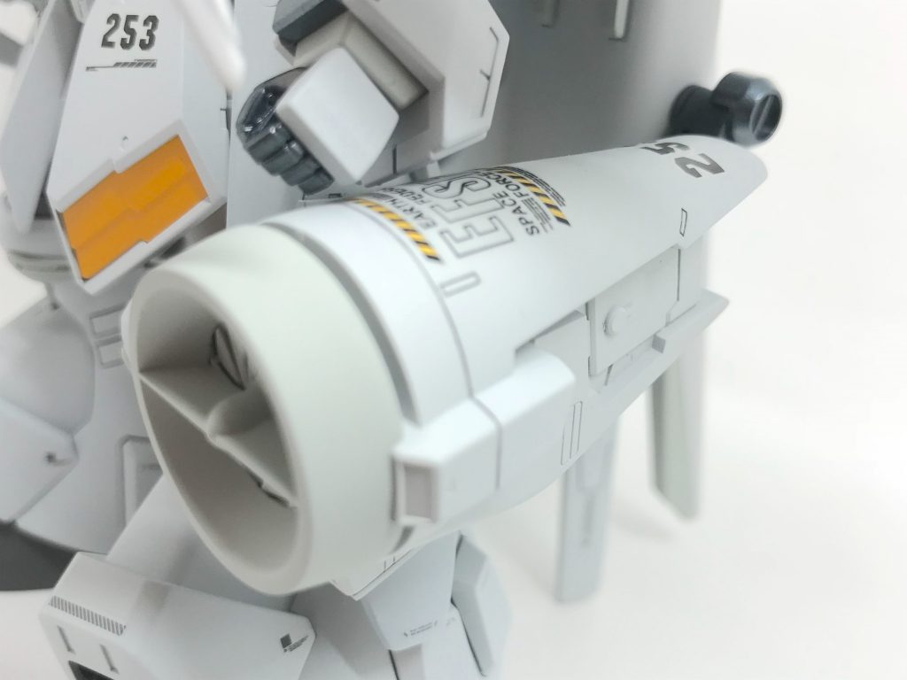 デンドロビウムにはお約束のIフィールド・
ジェネレーターも装備してます。