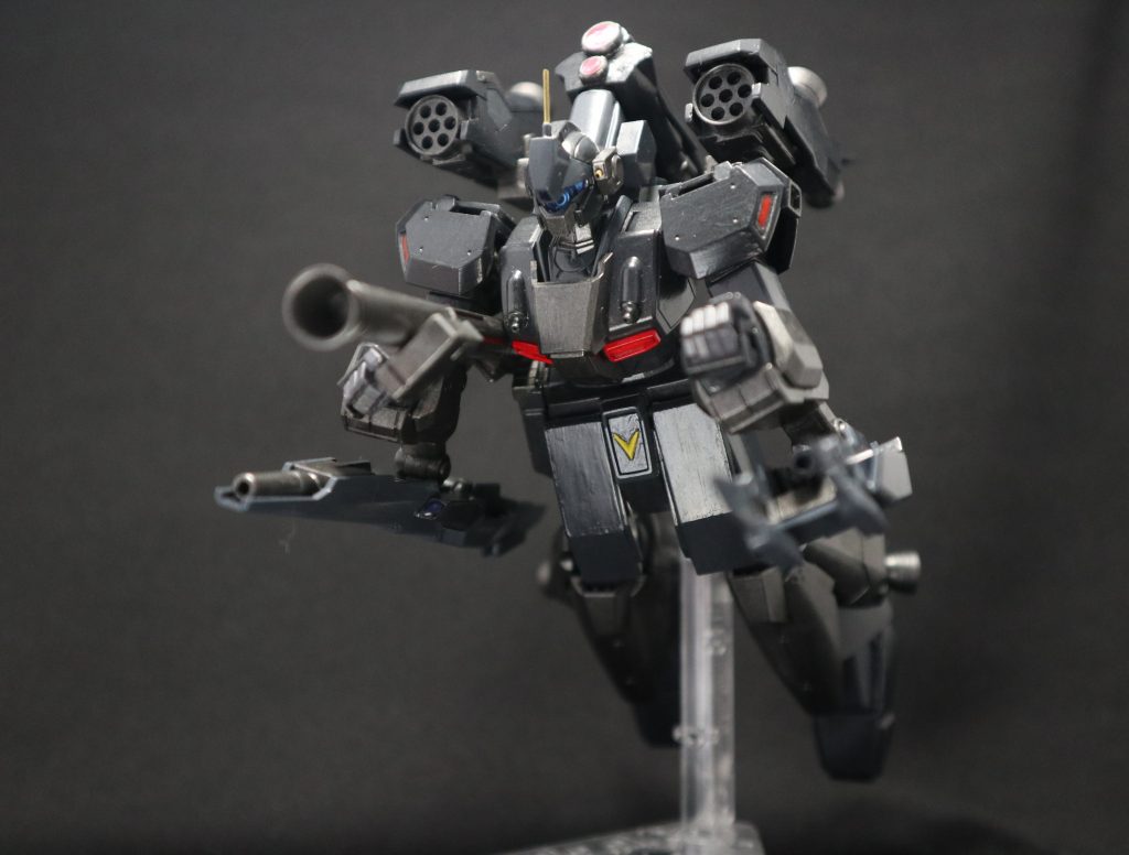 バズーカを構えて突撃