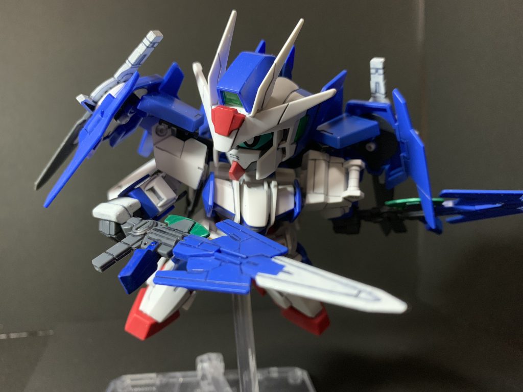 SDフレームだとポーズは限られてしまいますね。