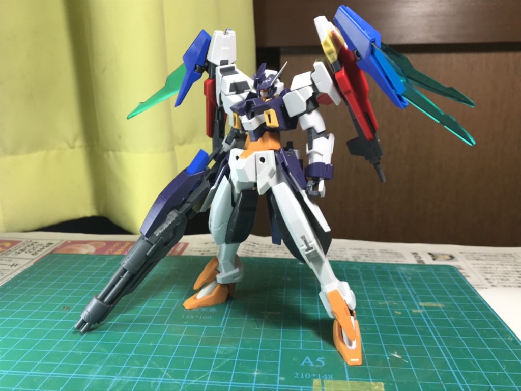 初期案
頭部はノーマルとマグナムのミックス
足は付根以外はほとんどハルート