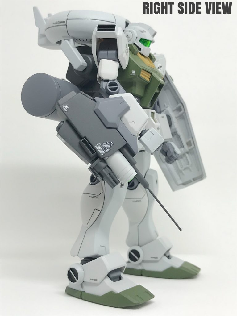 右手にはジャンクパーツで作った、
オリジナルのガンカメラを装備。