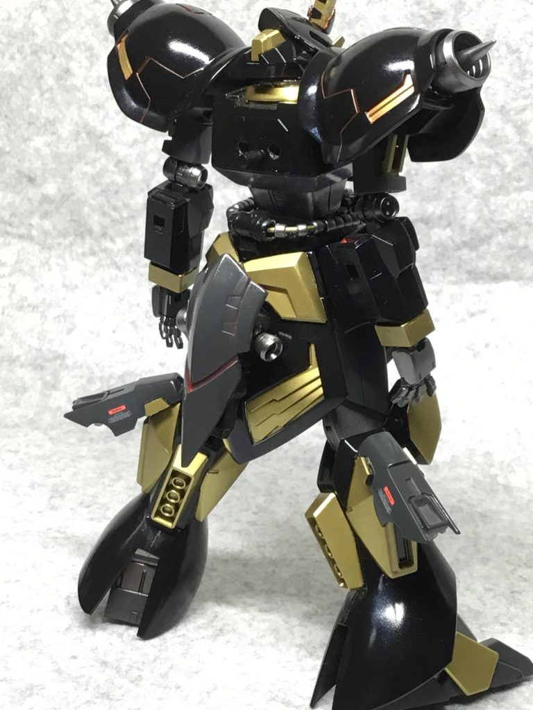 エネルギー貯蔵兼姿勢制御用ブースター。